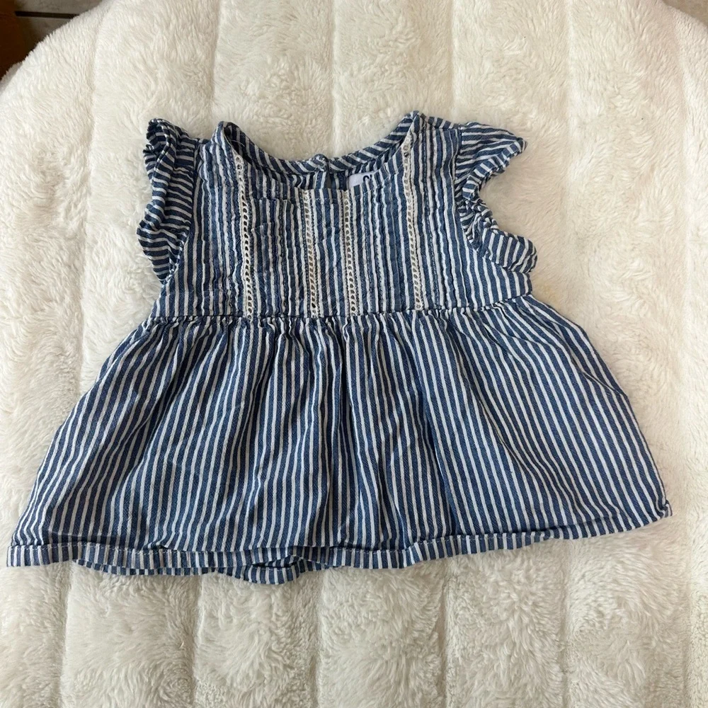 Top - Picture 2 of 3